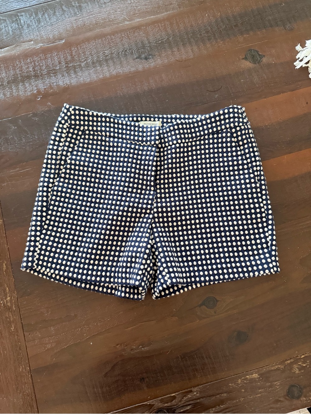 British Khaki Women’s Chino Shorts Size 6 Blue/White Polka Dot Cotton Twill